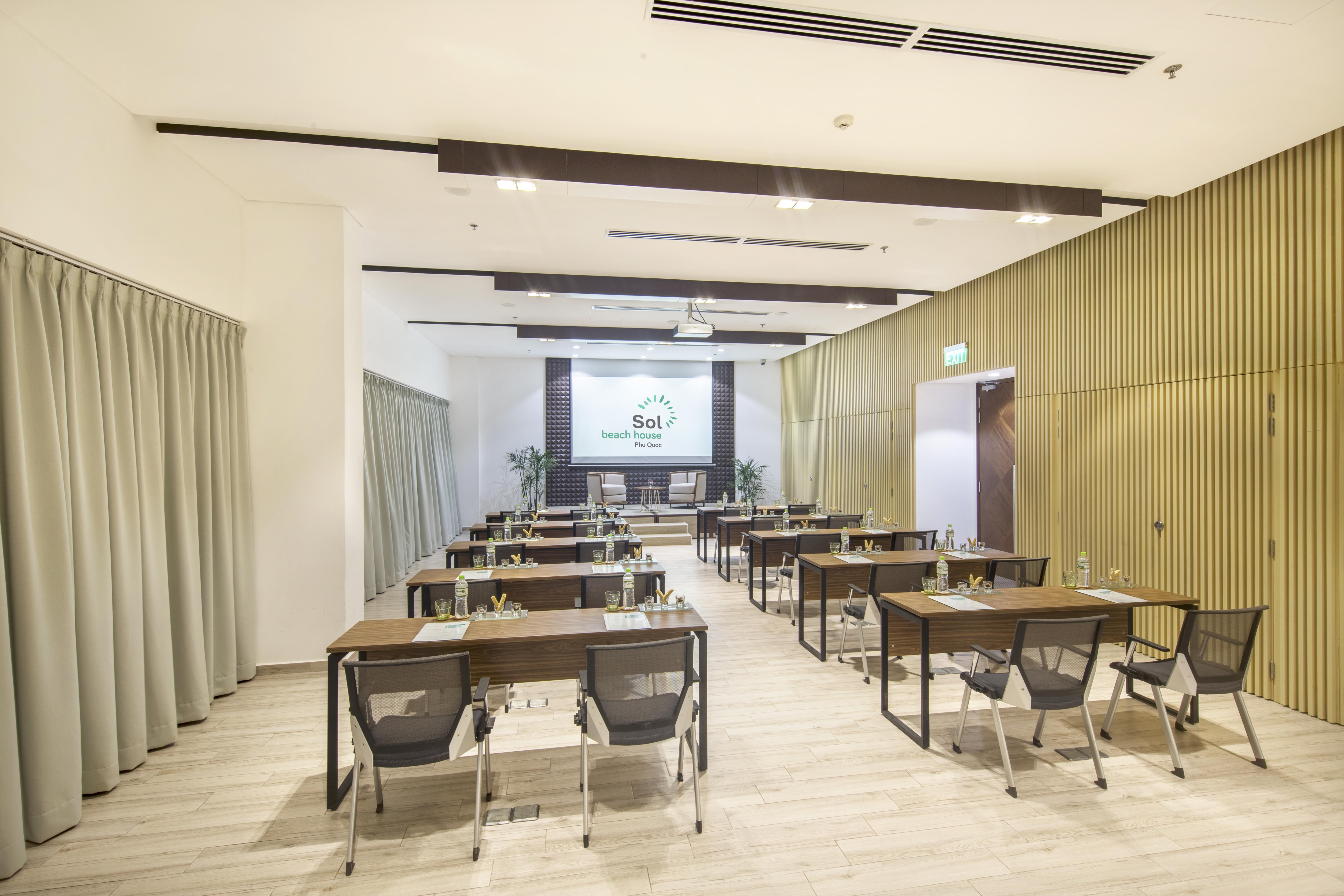Sol By Melia Phu Quoc Hotell Exteriör bild Meeting room